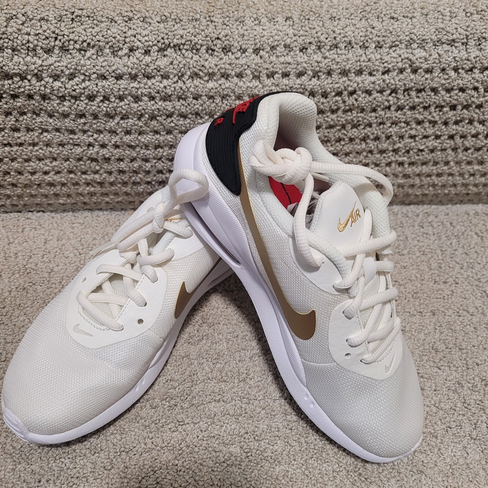 Nike Women's Cream and Gold Sneakers